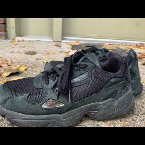 Adidas falcons in black :) - Picture 5 of 5